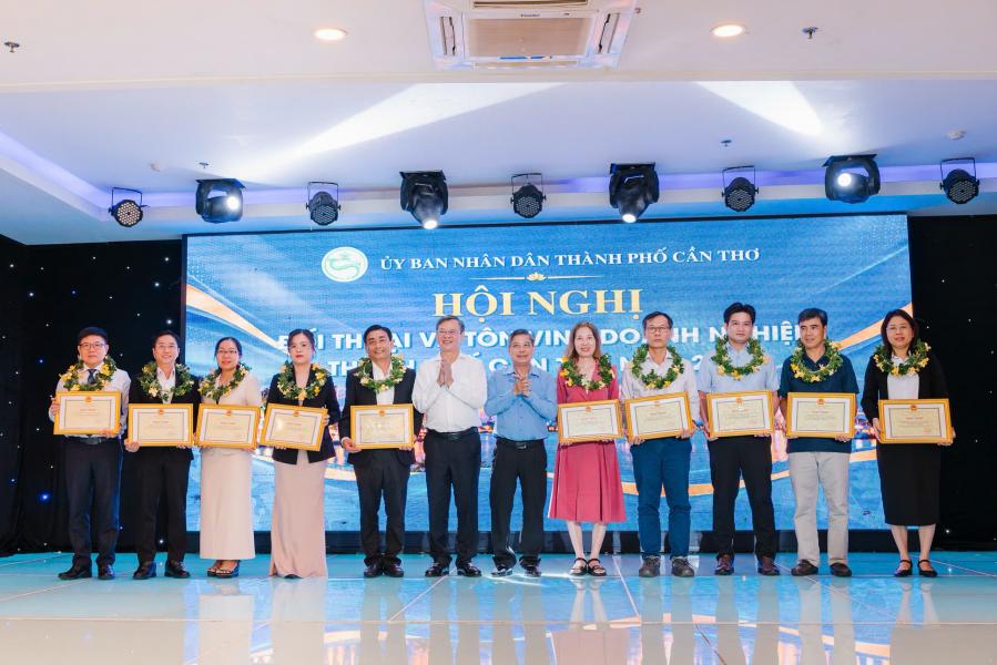 CILAF & PARTNERS VINH DỰ ĐƯỢC CHỦ TỊCH UBND THÀNH PHỐ CẦN THƠ TẶNG BẰNG KHEN NHÂN NGÀY DOANH NHÂN VIỆT NAM 13/10